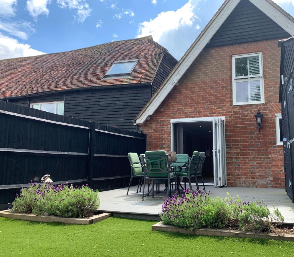 크랜레이 The Barn House 아파트 외부 사진